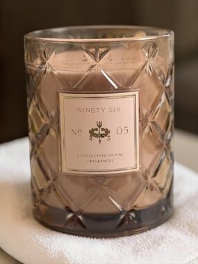 DW Home No. 05 Jasmine Bloom ✨ Large Wood Wick Pistachio Candle